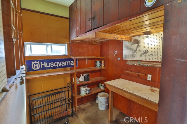 It looks like this little garage workshop was well used and loved by creative people!