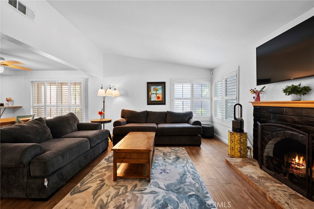 MLS #IG25218235 image #24