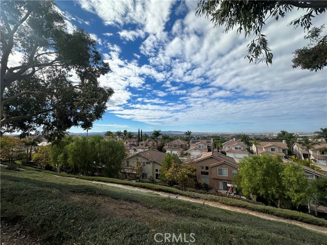 Detail Gallery Image 29 of 31 For 17 Los Platillos, Rancho Santa Margarita,  CA 92688 - 3 Beds | 2/1 Baths