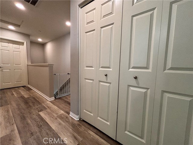 Detail Gallery Image 7 of 13 For 14414 Strawberry, Gardena,  CA 90247 - 3 Beds | 3 Baths