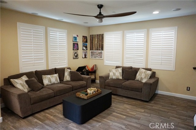 Detail Gallery Image 10 of 22 For 3037 Cole Grade, Santee,  CA 92071 - 3 Beds | 3 Baths