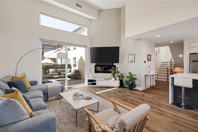 Image 2 for 2715 Carnegie Ln #B, Redondo Beach, CA 90278