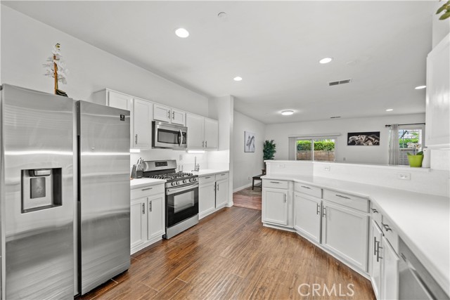 7353 Ellena W, Rancho Cucamonga CA: https://media.crmls.org/medias/031f5993-1ea2-493d-9473-d89a5c110ad4.jpg