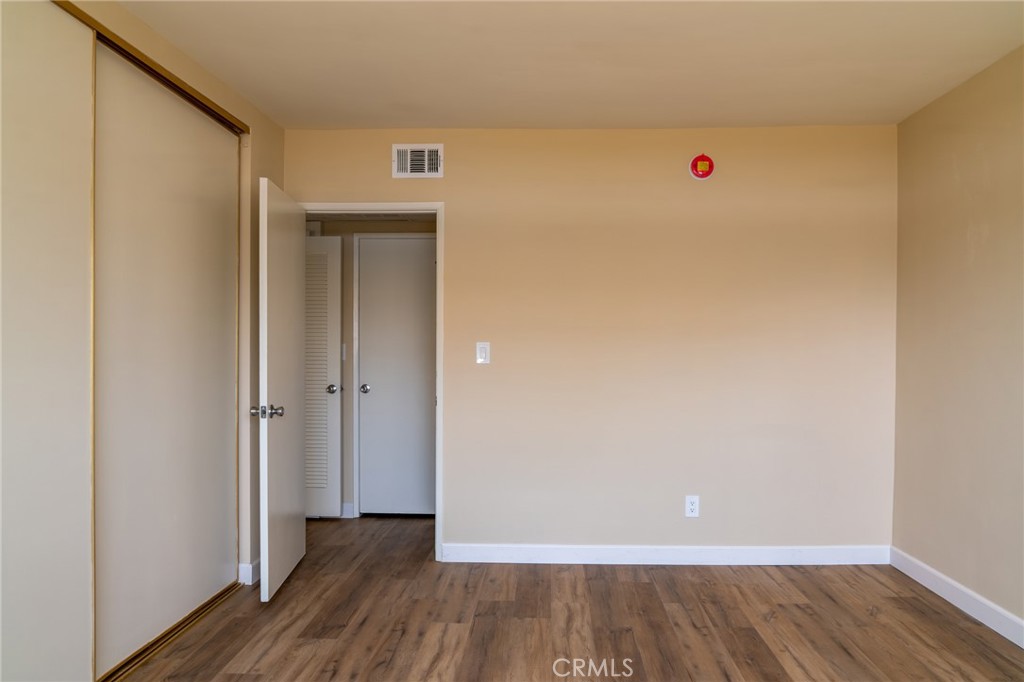 https://media.crmls.org/medias/031fd202-0585-4b3a-a51a-219f839106df.jpg?preset=X-Large