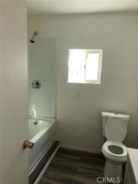 411 N Main, Lake Elsinore CA: https://media.crmls.org/medias/031ff1a2-4066-4adb-be78-13793f74aca0.jpg