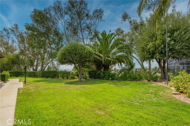 Detail Gallery Image 36 of 38 For 9555 via Venezia, Burbank,  CA 91504 - 3 Beds | 3 Baths