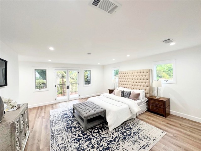 Detail Gallery Image 12 of 27 For 4944 Denny Ave, North Hollywood,  CA 91601 - 3 Beds | 4 Baths