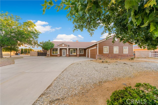 43309 45th W Street, Lancaster CA: https://media.crmls.org/medias/0321d28a-0957-438b-b150-34da8061e911.jpg