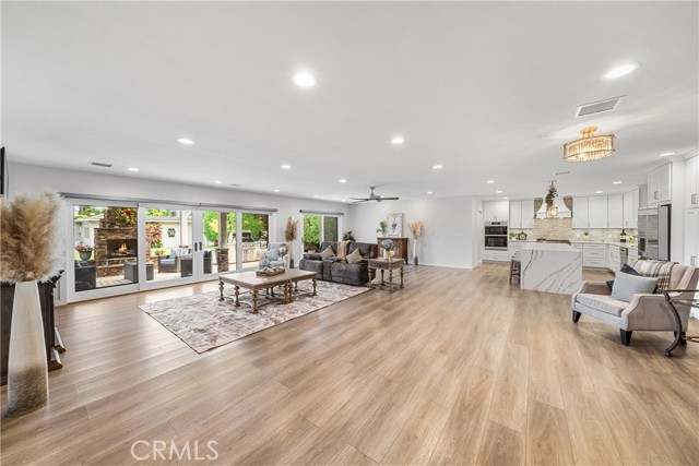 1031 E Andrews Drive, Long Beach CA: https://media.crmls.org/medias/0323a5b1-d238-4242-967f-bea631f85ce6.jpg