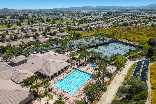 29530 Winding Brook Drive, Menifee CA: https://media.crmls.org/medias/03245698-60ba-4aa0-9018-af7eccd083ef.jpg