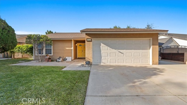 Detail Gallery Image 2 of 22 For 9075 Cabrillo, Riverside,  CA 92503 - 3 Beds | 1 Baths