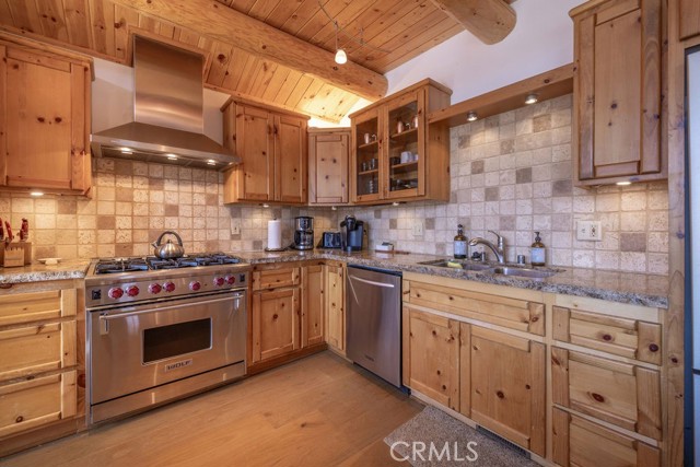 Detail Gallery Image 35 of 58 For 42530 Pegasus, Big Bear Lake,  CA 92315 - 4 Beds | 3/1 Baths