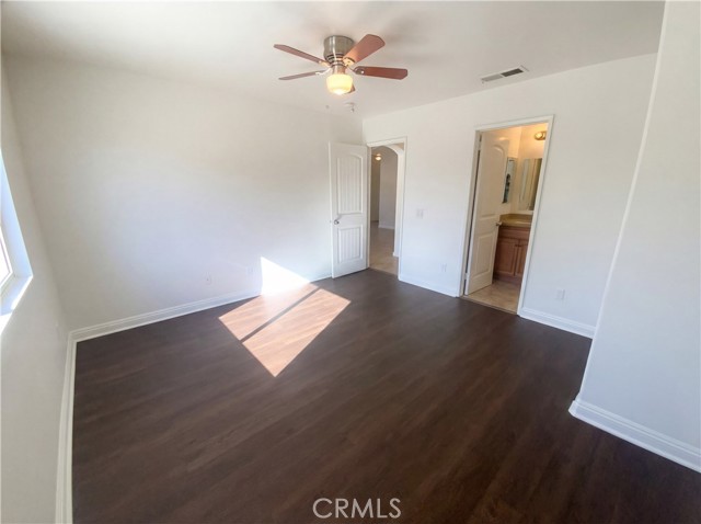 Detail Gallery Image 4 of 31 For 14433 Green River, Victorville,  CA 92394 - 3 Beds | 2 Baths