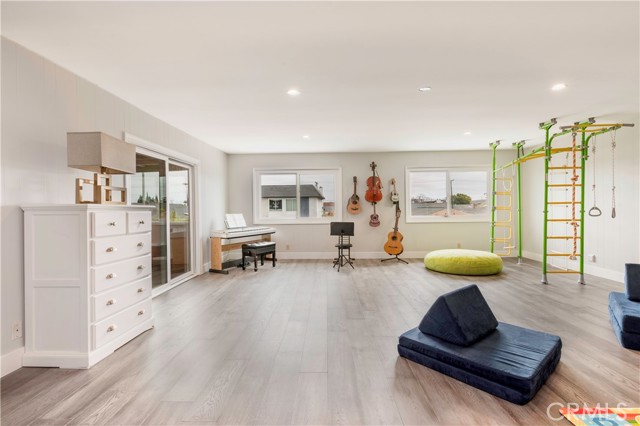 Detail Gallery Image 30 of 37 For 3661 Wisteria, Seal Beach,  CA 90740 - 4 Beds | 3 Baths