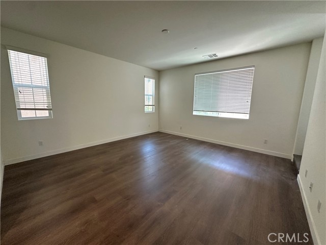 712 Ash Lane, Pomona CA: https://media.crmls.org/medias/03254d83-5cf5-4faf-ac43-8818b3f827c8.jpg