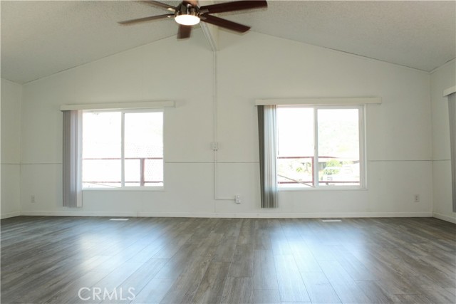 Detail Gallery Image 9 of 31 For 12980 Island Dr, Clearlake Oaks,  CA 95423 - 2 Beds | 2 Baths