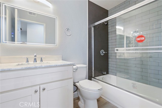 Detail Gallery Image 21 of 42 For 9652 Karmont, South Gate,  CA 90280 - 4 Beds | 2/1 Baths