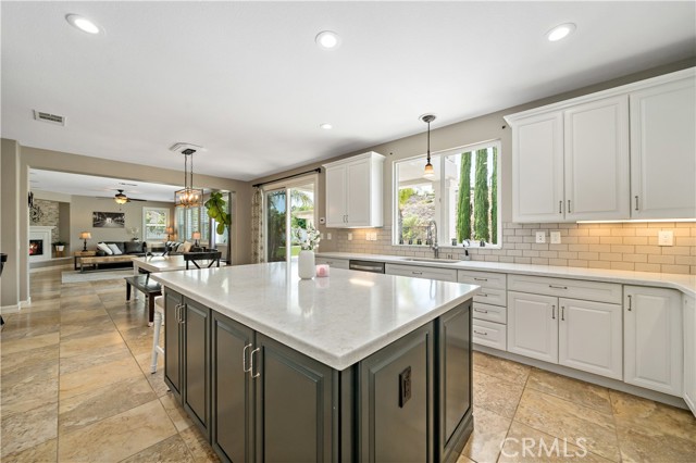 34150 Starpoint Street, Temecula CA: https://media.crmls.org/medias/0325fb6f-1ab4-4813-8c28-b57187758b0d.jpg