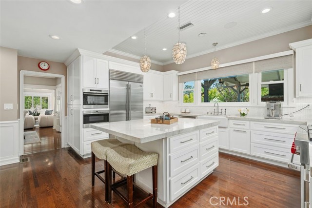 357 N Mayflower Avenue, Monrovia CA: https://media.crmls.org/medias/0326251e-2a29-4e22-94e6-08eaabb6d2df.jpg