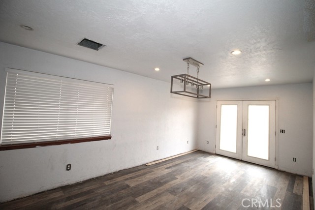 Detail Gallery Image 7 of 21 For 2051 Garnet Ave, Barstow,  CA 92311 - 3 Beds | 2 Baths