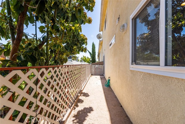 Detail Gallery Image 23 of 23 For 1015 E Spazier Ave #105,  Burbank,  CA 91502 - 2 Beds | 2 Baths