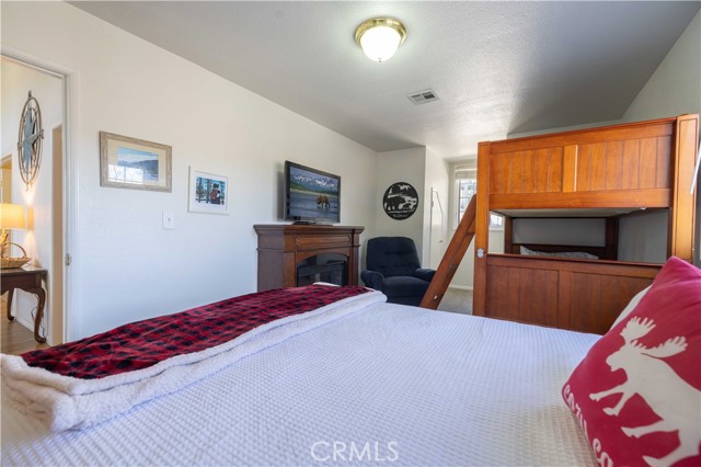Detail Gallery Image 30 of 64 For 841 Paine Rd, Big Bear Lake,  CA 92315 - 5 Beds | 2/1 Baths