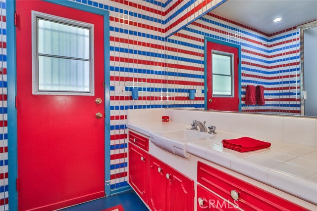 17313 Citronia Street, Northridge CA: https://media.crmls.org/medias/0327538c-18e4-4f99-ae0e-3dd875e4638a.jpg