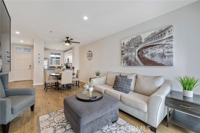 Detail Gallery Image 14 of 57 For 20301 Bluffside Circle #315,  Huntington Beach,  CA 92646 - 1 Beds | 1 Baths