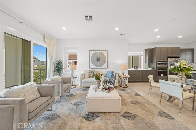 Detail Gallery Image 5 of 33 For 158 Restore, Irvine,  CA 92618 - 4 Beds | 3/1 Baths