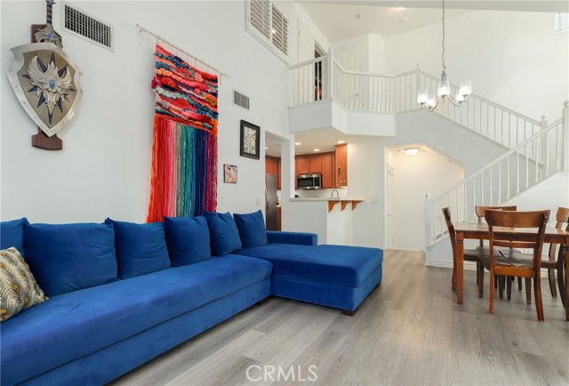 Image 5 of 16 For 33 Chadron  