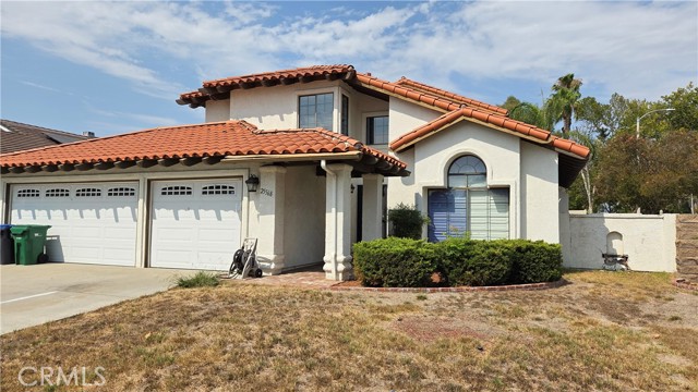 Detail Gallery Image 2 of 43 For 25568 Blackthorne Dr, Murrieta,  CA 92563 - 4 Beds | 3 Baths