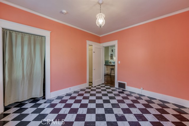 Detail Gallery Image 28 of 66 For 605 E Home Ave, Fresno,  CA 93728 - 5 Beds | 4/1 Baths