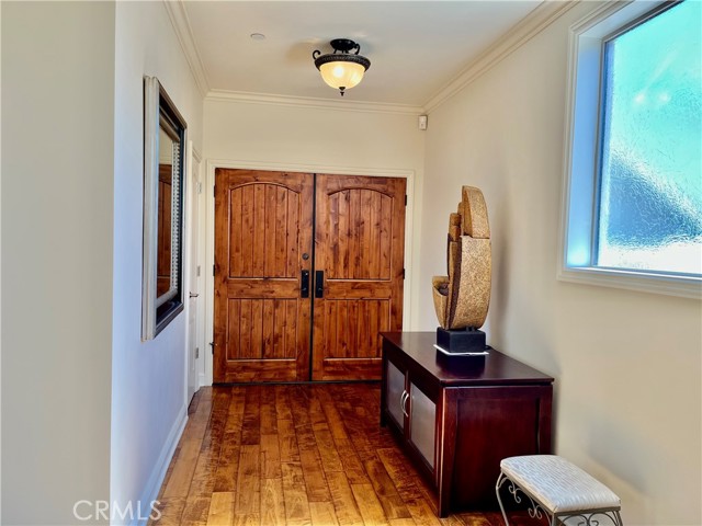 Detail Gallery Image 6 of 65 For 227 S Helberta Ave #B,  Redondo Beach,  CA 90277 - 4 Beds | 3/1 Baths
