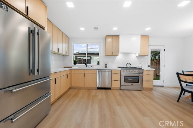 4193 Datcho Drive, San Diego CA: https://media.crmls.org/medias/032d622a-9d28-4dd4-8d35-2f6d6d1c17d2.jpg