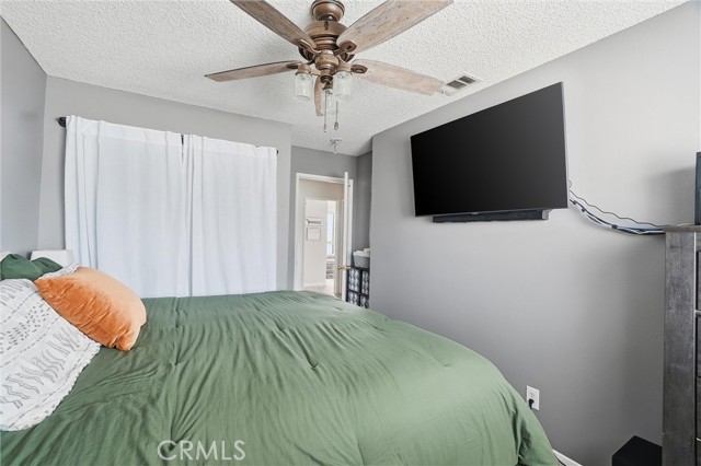 Detail Gallery Image 20 of 42 For 904 S Cornwall, Anaheim,  CA 92804 - 4 Beds | 3 Baths