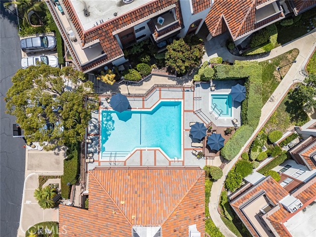 6322 Riviera Cir., Long Beach CA: https://media.crmls.org/medias/032da056-06e5-423c-80d7-460519a6052f.jpg