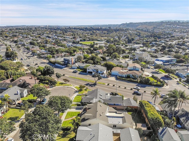 Detail Gallery Image 7 of 44 For 1217 Ynez Ave, Redondo Beach,  CA 90277 - 3 Beds | 2 Baths