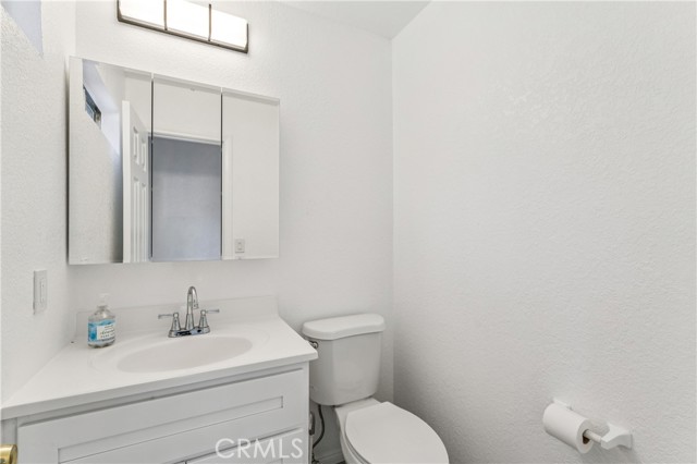 560 Rose Lane, Twin Peaks, CA 92391