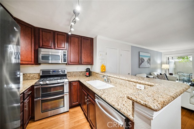 Detail Gallery Image 7 of 26 For 18760 Mandan #1403,  Canyon Country,  CA 91351 - 3 Beds | 2 Baths