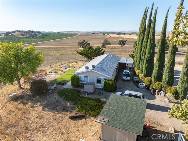 3520 Creston Road, Paso Robles CA: https://media.crmls.org/medias/032e3fe9-194e-4c53-b28a-64dbe9b4f1bc.jpg