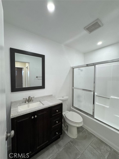 15012 Chuparosa, Victorville CA: https://media.crmls.org/medias/032f3f1c-cdca-4f22-8ee6-e074dd716f63.jpg