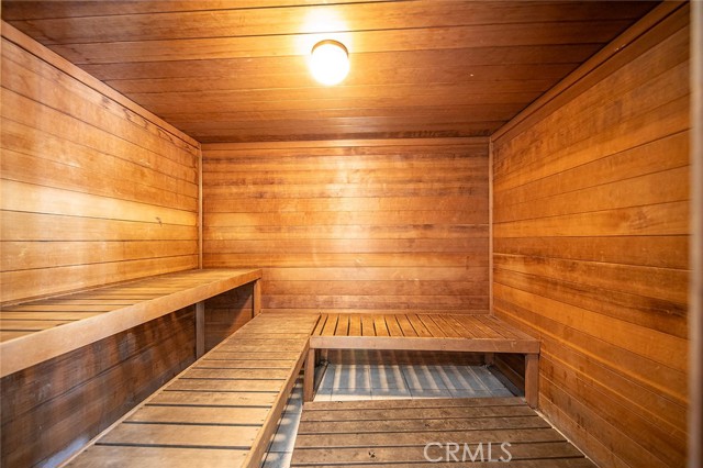1222 N Olive Dr, West Hollywood CA: https://media.crmls.org/medias/032f5b15-7a98-4d92-9418-d397aa865084.jpg