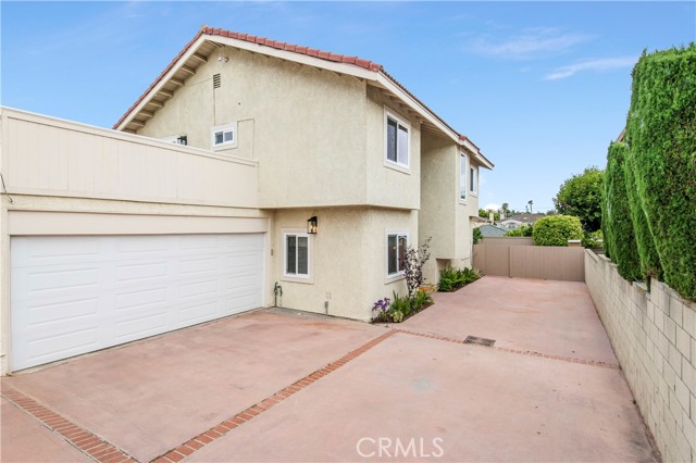 2220 Clark Lane, Redondo Beach, California 90278, 4 Bedrooms Bedrooms, ,3 BathroomsBathrooms,Residential,Sold,Clark,SB23086757