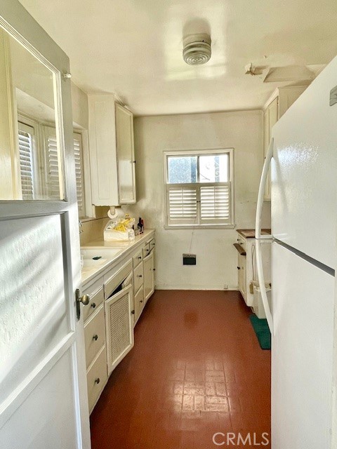 Detail Gallery Image 5 of 10 For 3412 La Crescenta Ave, Glendale,  CA 91208 - 4 Beds | 3 Baths