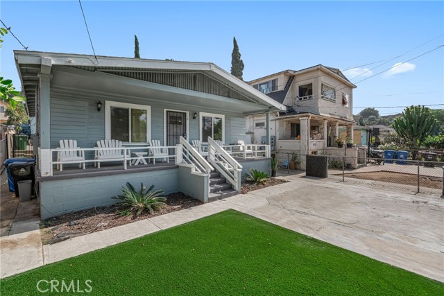 Detail Gallery Image 2 of 40 For 462 Camulos St, Los Angeles,  CA 90033 - 4 Beds | 2 Baths