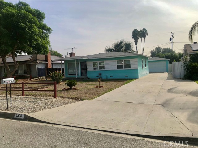 1308 E Thackery Ave, West Covina, CA 91790