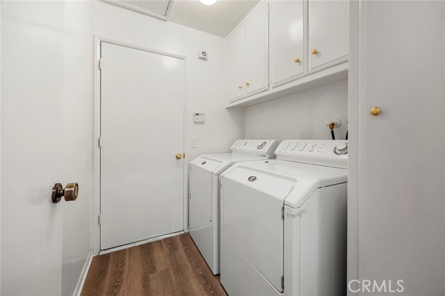 21802 Bass Lake Circle, Lake Forest CA: https://media.crmls.org/medias/03329a2b-8ca9-4727-9899-d8ebc94a76cf.jpg