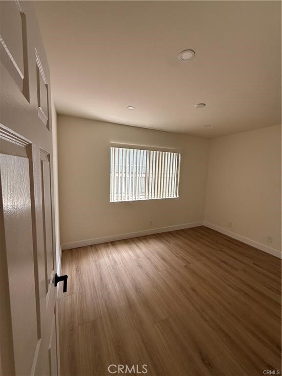 1207 North Columbus Avenue, 202 photo 10