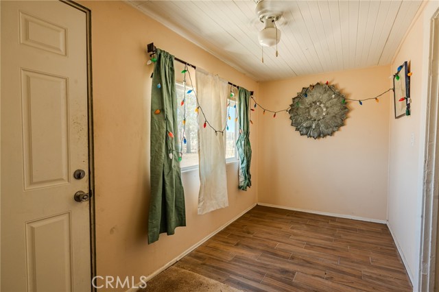 9668 W Rosamond Boulevard, Rosamond CA: https://media.crmls.org/medias/03338ec0-dab9-4003-8067-ec90f0129aa4.jpg