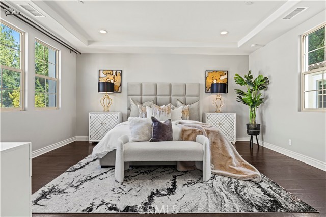 51 Dunmore, Irvine CA: https://media.crmls.org/medias/03340d53-fe22-454e-9501-febf6972593b.jpg